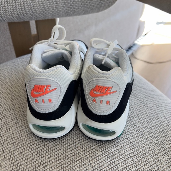 NWOB Nike Air Max Correlate Sneakers in White / New Green / Bright Mango / Black - Picture 4 of 8